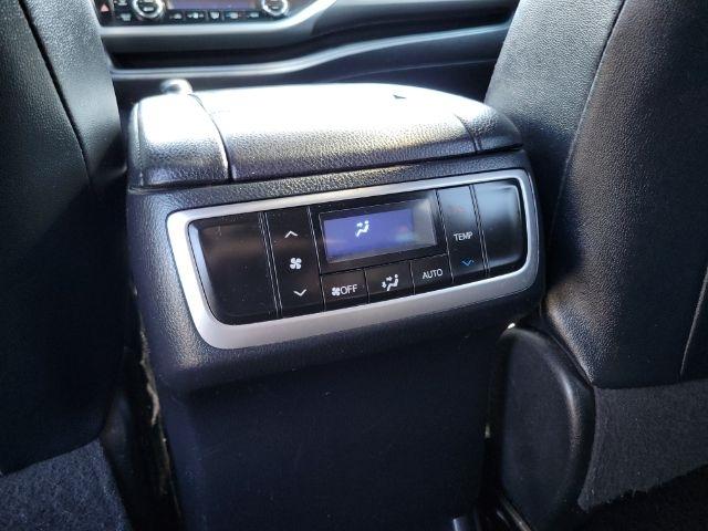 Toyota Highlander XLE V6 AWD (Natl) 2019