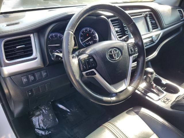 Toyota Highlander XLE V6 AWD (Natl) 2019