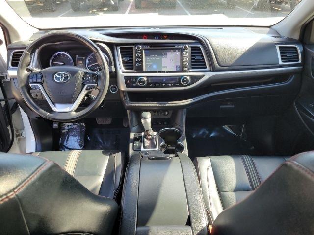 Toyota Highlander XLE V6 AWD (Natl) 2019