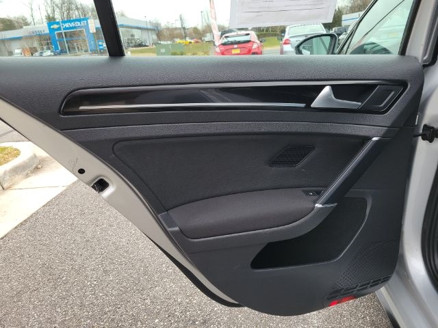 Volkswagen Golf GTI 4dr HB DSG Autobahn 2015