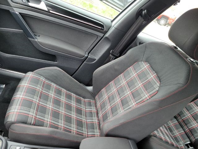 Volkswagen Golf GTI 4dr HB DSG Autobahn 2015