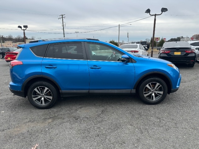 Toyota RAV4 Adventure AWD (Natl) 2018