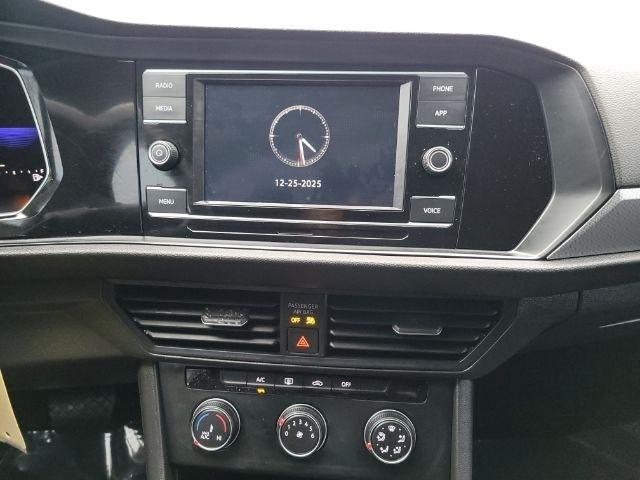 Volkswagen Jetta S Auto 2022