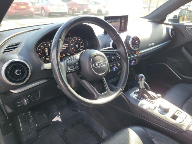 Audi A3 Sedan Premium Plus 45 TFSI quattro 2019