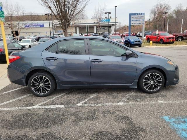 Toyota Corolla XLE CVT (Natl) 2018