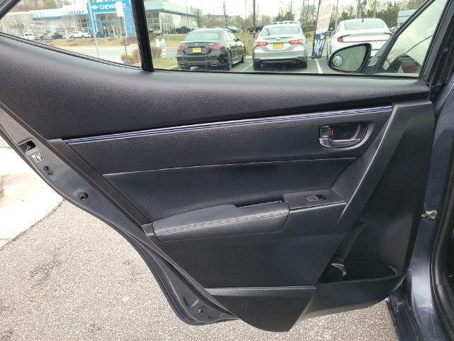 Toyota Corolla XLE CVT (Natl) 2018