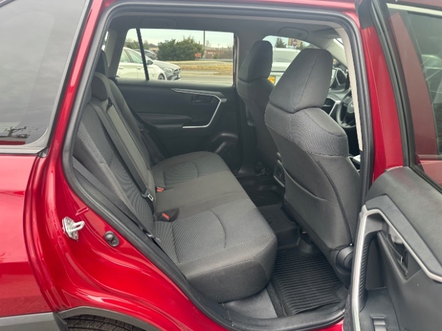 Toyota RAV4 LE AWD (Natl) 2022