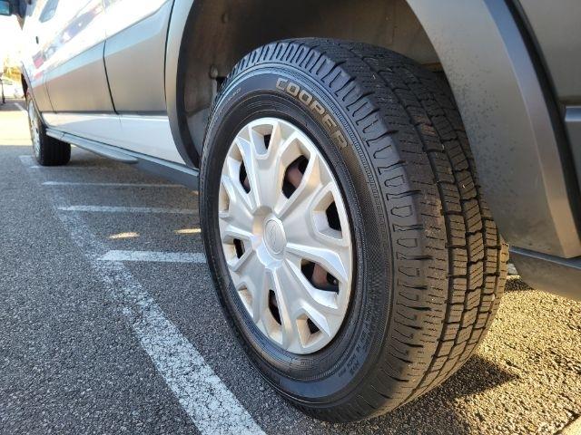 Ford Transit Cargo Van T-250 148" Med Rf 9000 GVWR Sliding RH Dr 2016