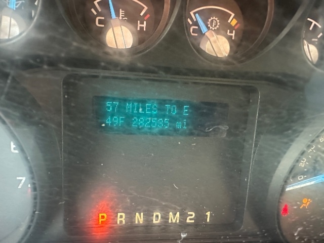 Ford Super Duty F-350 SRW 2WD Reg Cab 137" XLT 2011