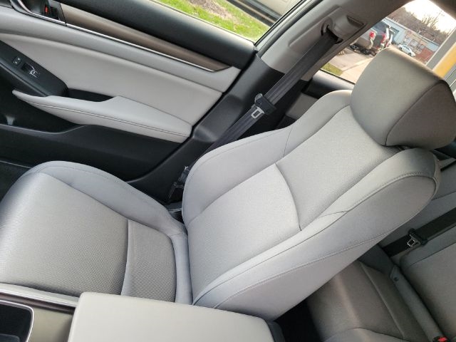 Honda Accord Sedan LX 1.5T CVT 2020