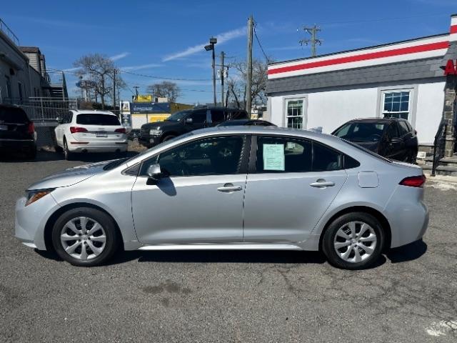 Toyota Corolla LE CVT (Natl) 2024