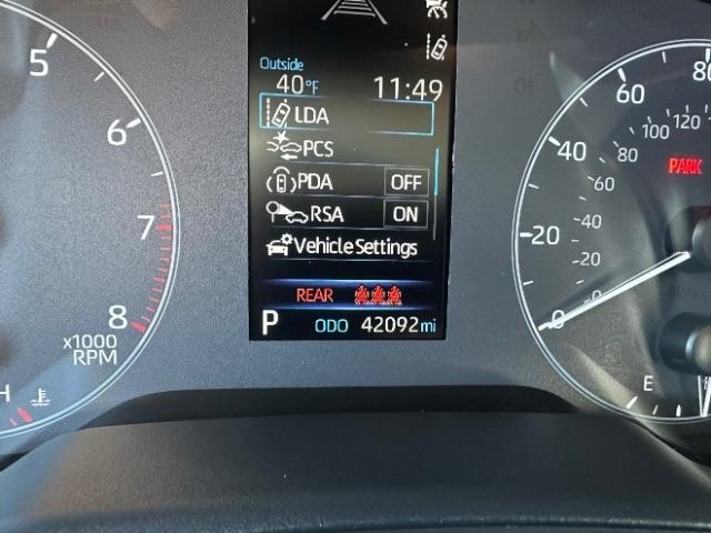 Toyota Corolla LE CVT (Natl) 2024