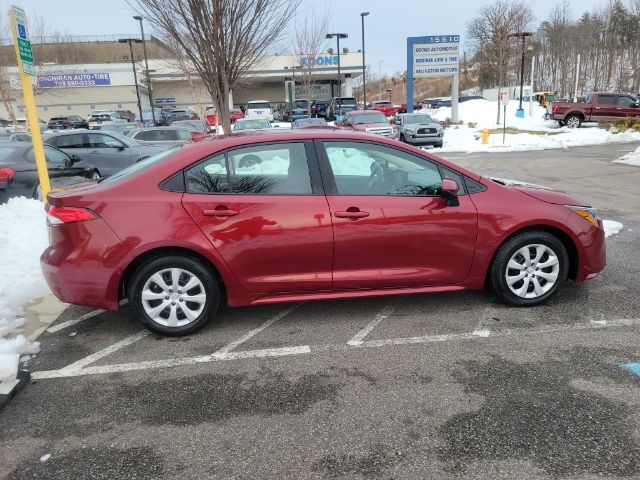 Toyota Corolla LE CVT (Natl) 2024