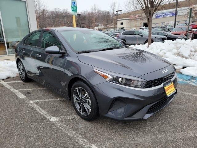 Kia Forte LXS IVT 2024