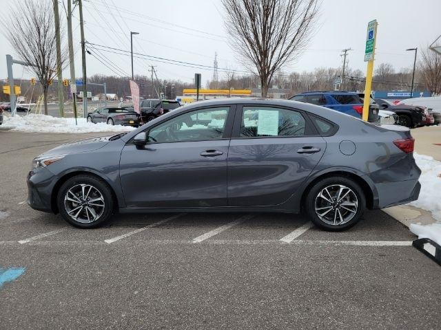 Kia Forte LXS IVT 2024