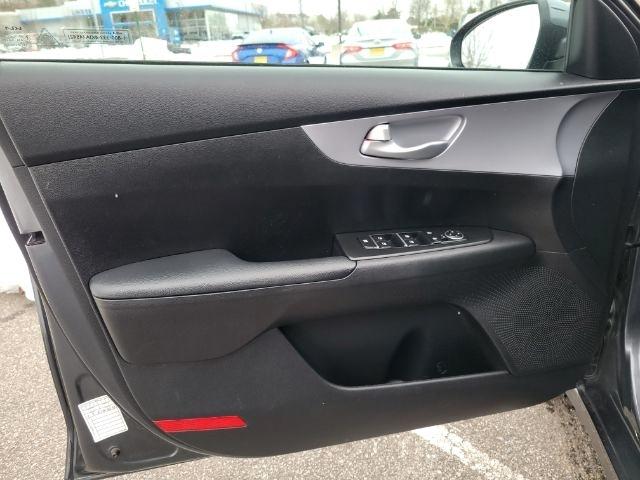 Kia Forte LXS IVT 2024