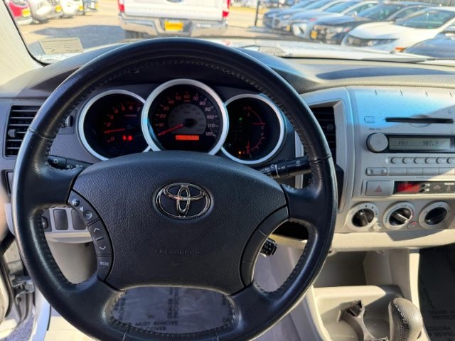 Toyota Tacoma 4WD Dbl V6 MT (Natl) 2008