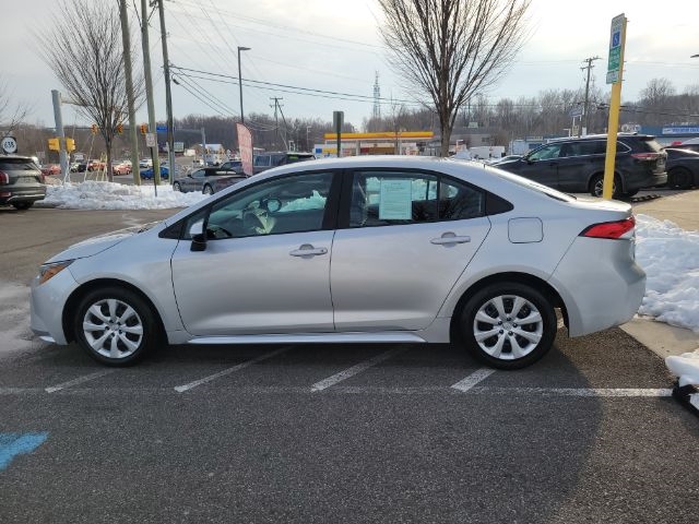 Toyota Corolla LE CVT (Natl) 2024