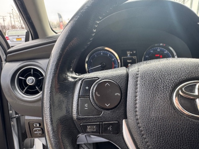 Toyota Corolla XLE CVT (Natl) 2019