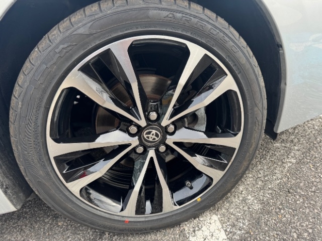 Toyota Corolla XLE CVT (Natl) 2019