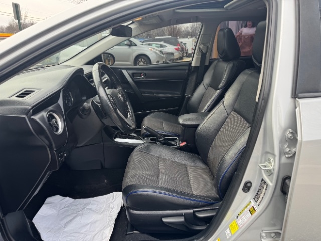 Toyota Corolla XLE CVT (Natl) 2019