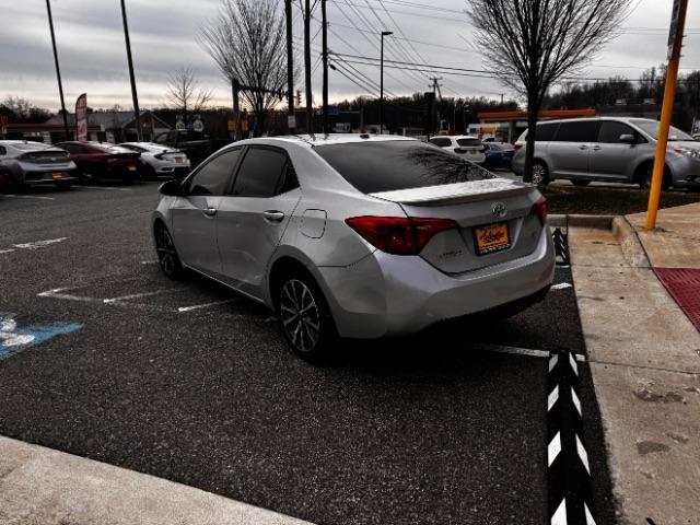 Toyota Corolla XLE CVT (Natl) 2019