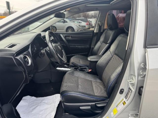 Toyota Corolla XLE CVT (Natl) 2019