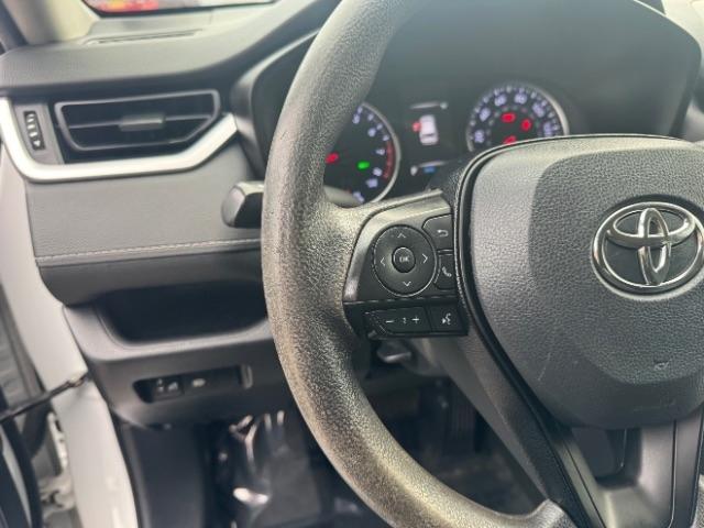 Toyota RAV4 LE AWD (Natl) 2019