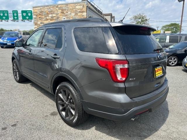 Ford Explorer XLT 4WD 2019