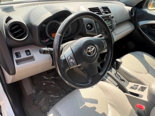 Toyota RAV4 4WD 4dr V6 5-Spd AT Ltd (Natl) 2011