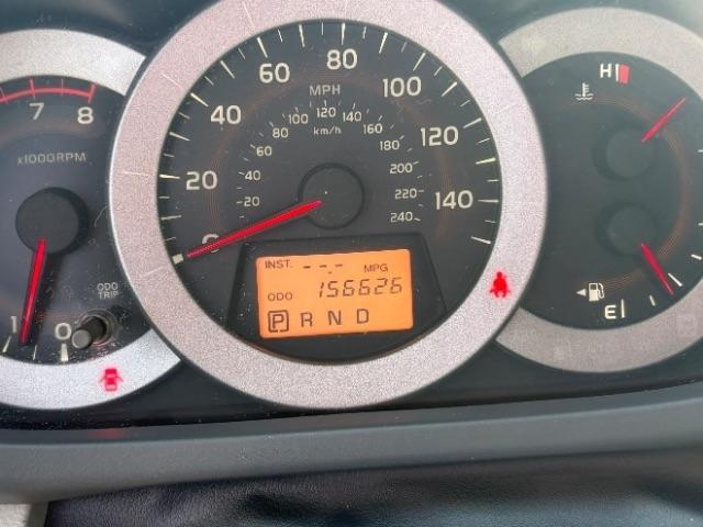 Toyota RAV4 4WD 4dr V6 5-Spd AT Ltd (Natl) 2011
