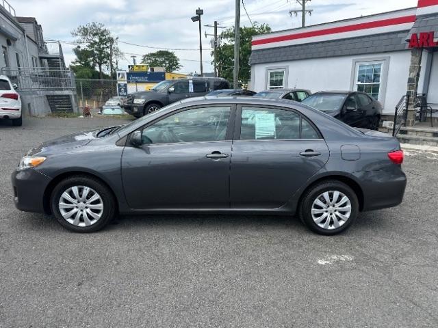 Toyota Corolla 4dr Sdn Auto LE Special Edition (Natl) 2013