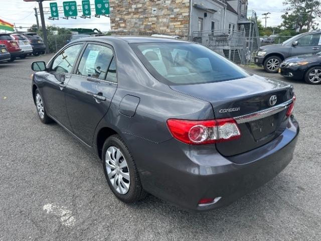 Toyota Corolla 4dr Sdn Auto LE Special Edition (Natl) 2013