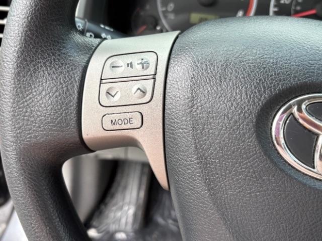 Toyota Corolla 4dr Sdn Auto LE Special Edition (Natl) 2013