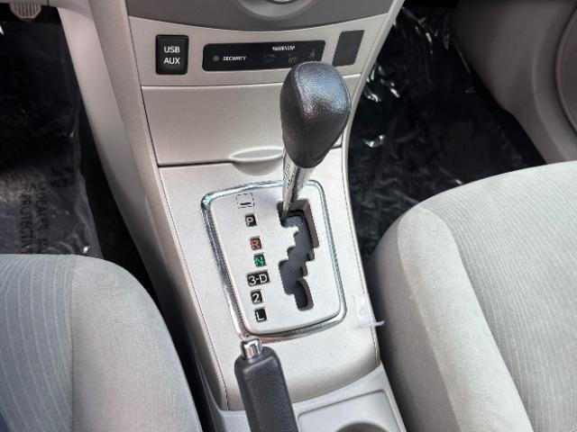 Toyota Corolla 4dr Sdn Auto LE Special Edition (Natl) 2013