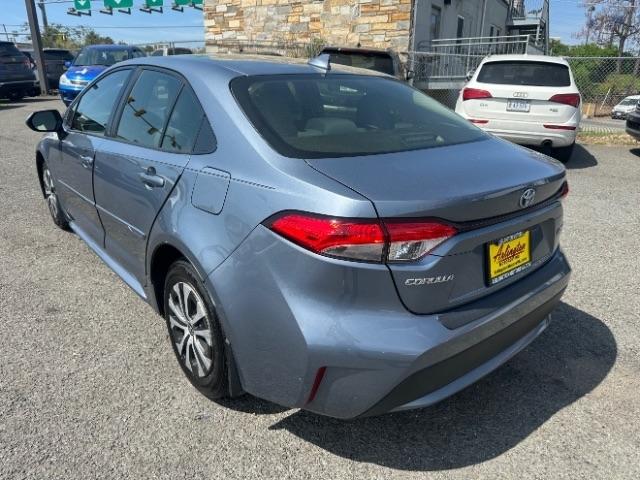 Toyota Corolla Hybrid LE CVT (Natl) 2022