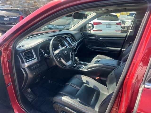 Toyota Highlander XLE V6 AWD (Natl) 2019