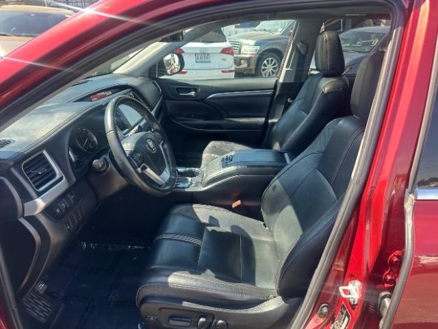 Toyota Highlander XLE V6 AWD (Natl) 2019