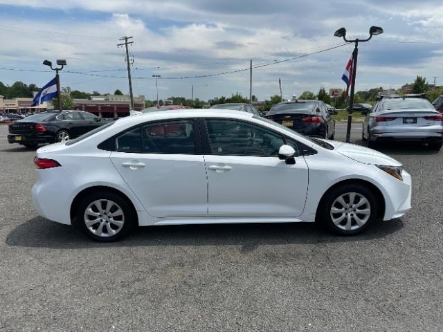 Toyota Corolla LE CVT (Natl) 2024