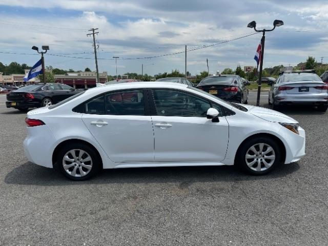 Toyota Corolla LE CVT (Natl) 2024