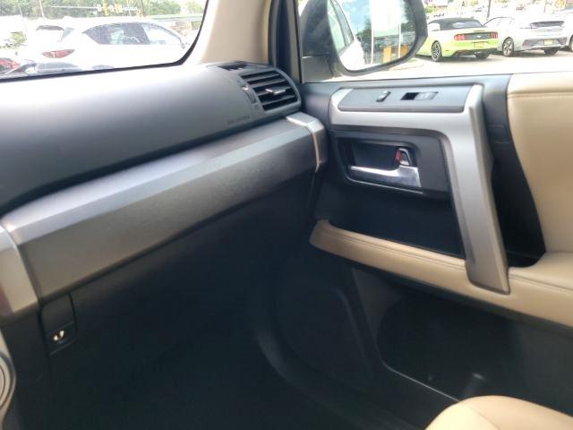 Toyota 4Runner 4WD 4dr V6 Trail Premium (Natl) 2015