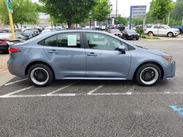 Toyota Corolla LE CVT (Natl) 2024