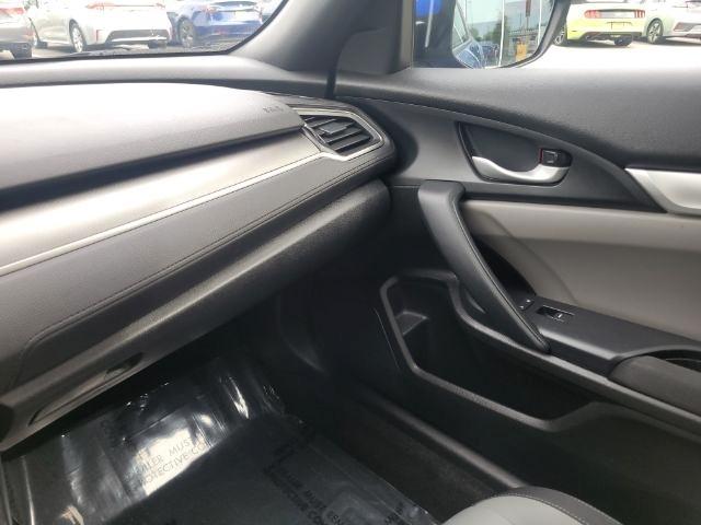 Honda Civic Coupe LX-P CVT 2017