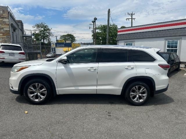 Toyota Highlander AWD 4dr V6 XLE (Natl) 2015