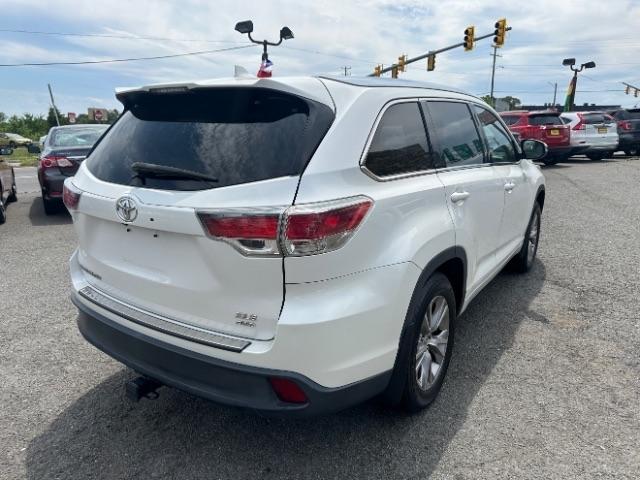 Toyota Highlander AWD 4dr V6 XLE (Natl) 2015