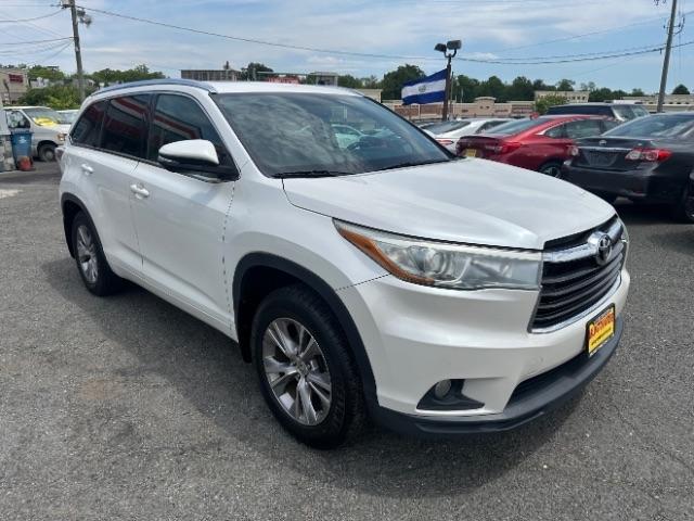 Toyota Highlander AWD 4dr V6 XLE (Natl) 2015
