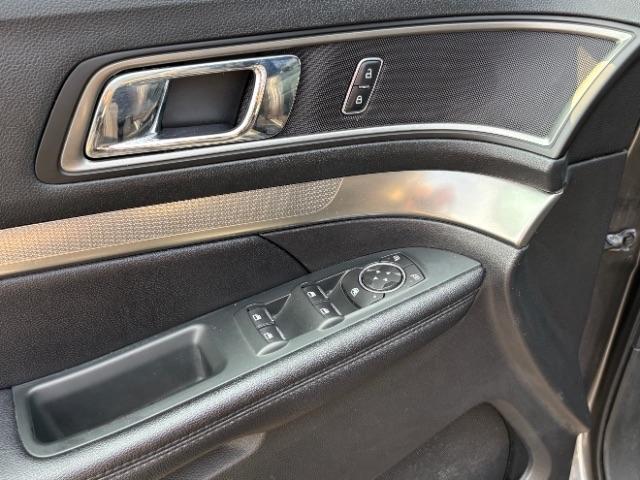 Ford Explorer XLT 4WD 2018