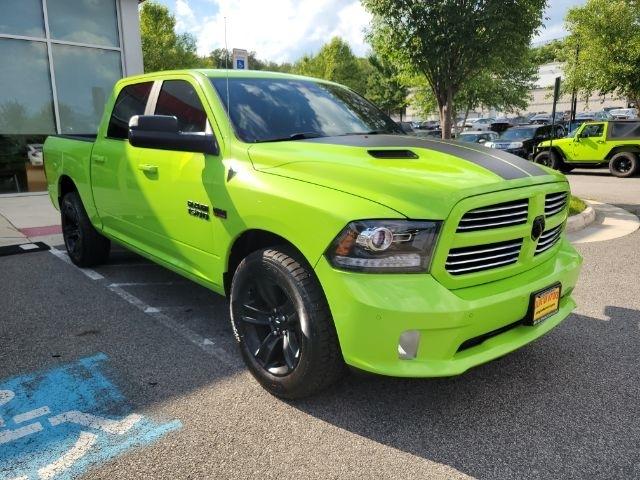 RAM 1500 Sport 4x4 Crew Cab 5'7" Box 2017
