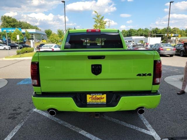 RAM 1500 Sport 4x4 Crew Cab 5'7" Box 2017