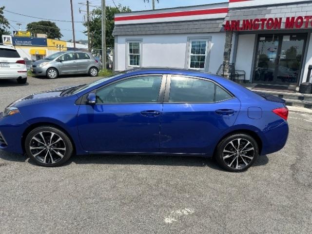 Toyota Corolla XLE CVT (Natl) 2019